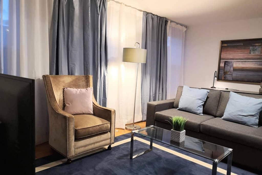 Chez Edouard By Hebergements Dcl Квебек Екстериор снимка